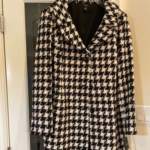 New ladies Alfani black and white coat size XL Orig $249